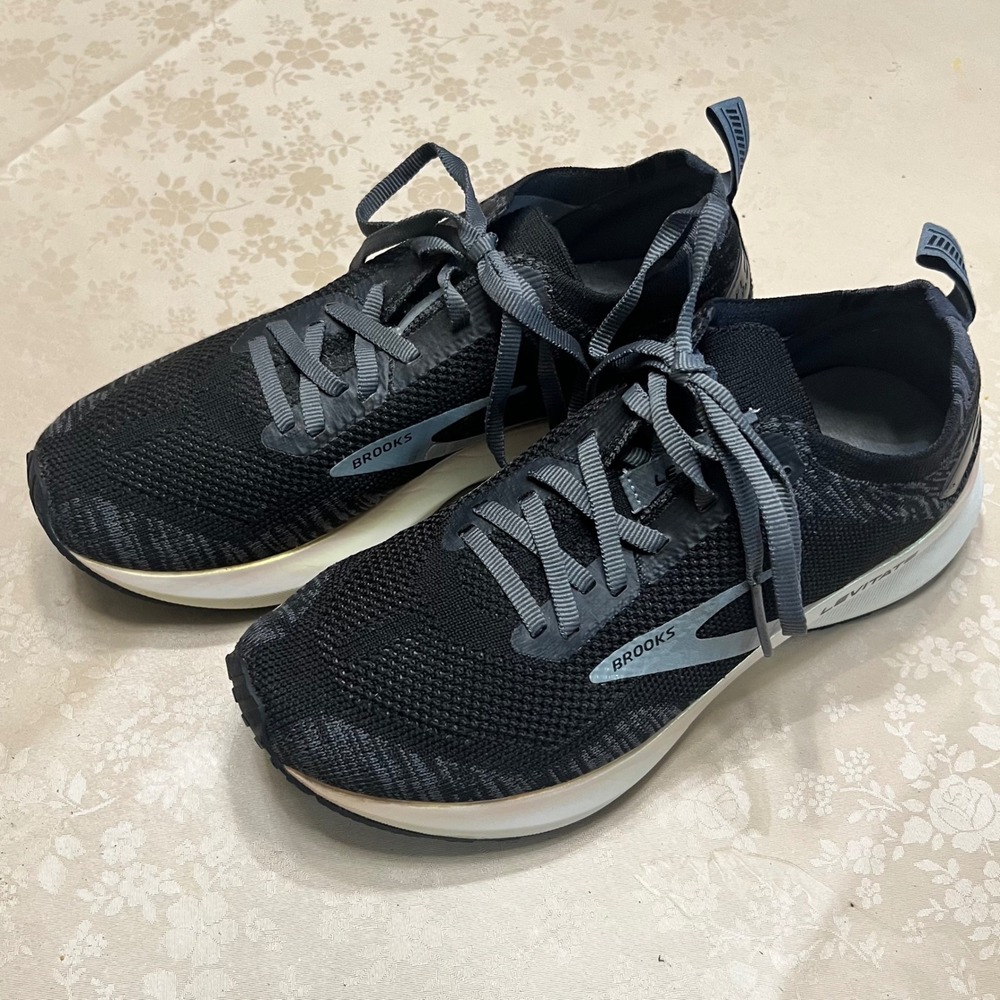 Brooks Levitate 4 Womens Running Shoes Black Grey 1203351B012 Size 7